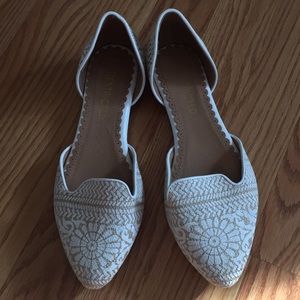 Size 7 point toe flats, never worn!